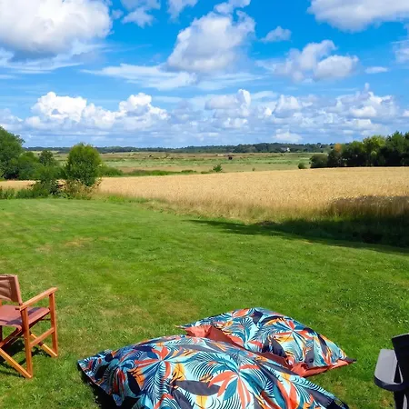 Spacieuse Maison Avec Jardin Pres De