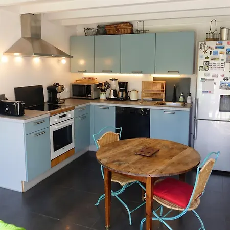 Spacieuse Maison Avec Jardin Pres De *